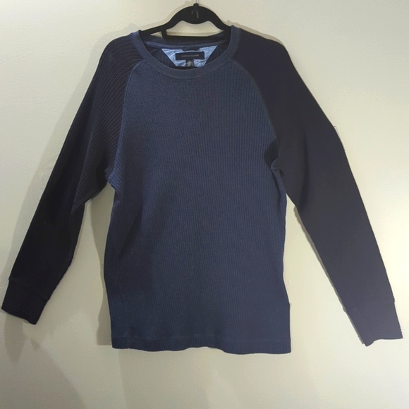 Tommy Hilfiger Other - Crew Neck Sweater Pull Over SweeTer